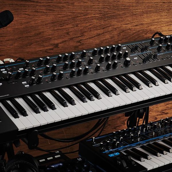 Novation Summit 61-key 16-voice Synthesizer