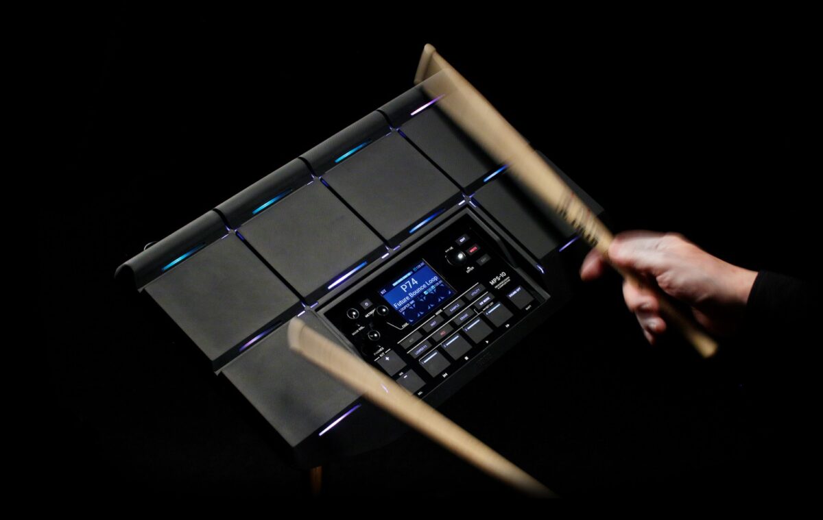 Korg MPS-10 - DRUM, PERCUSSION & SAMPLER PAD - Your Destination for ...